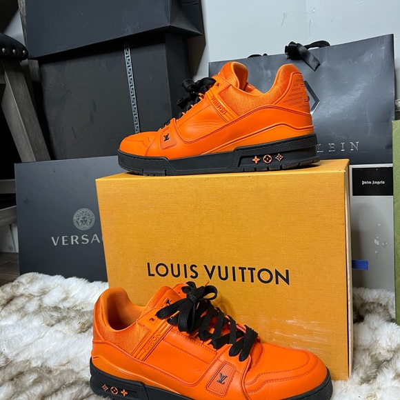Lv trainers in orange. Rare - Picture 7 of 9